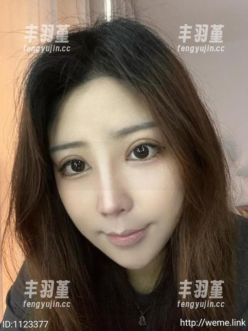 微密圈 - 海豚baby的最新美图：眼镜，这可是潮流的“运气”之源哦！