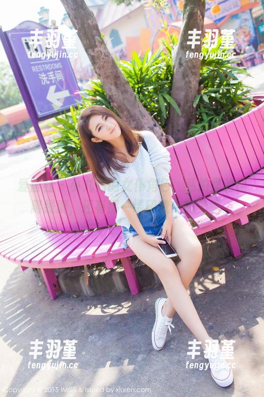 爱蜜社-小九月 爱蜜社 - 小九月的女仆角色,私拍里的迷离线索,还有那一缕印象中的美图。