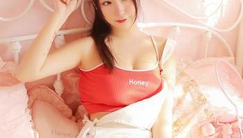 制服加持下的猫九酱，快来看看图片分享吧！