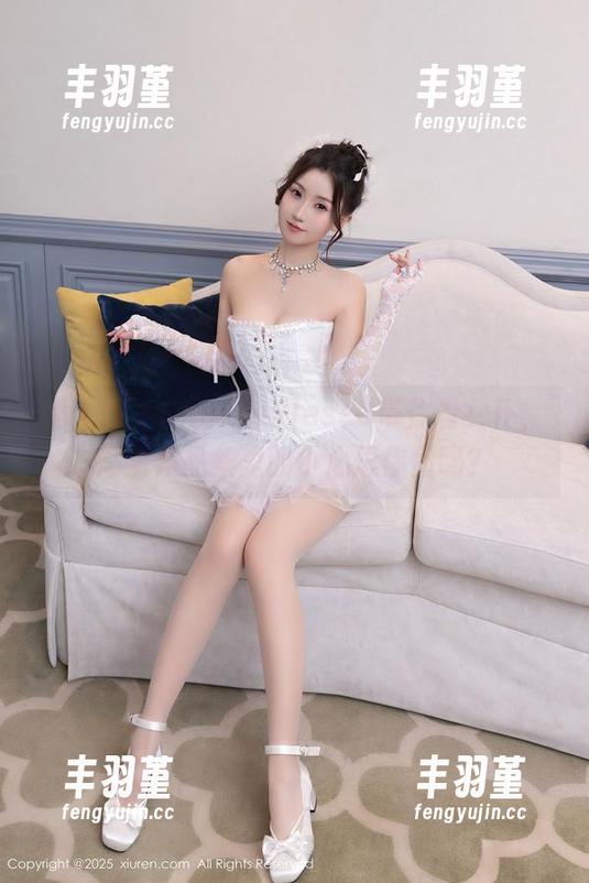 秀人网 - CherryBlessU带你看女仆，高清作品集里的小心思你懂吗？