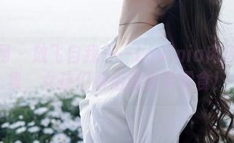 秀人网 - 放飞自我——Lavinia肉肉的图集，女孩们看后请自带零食！