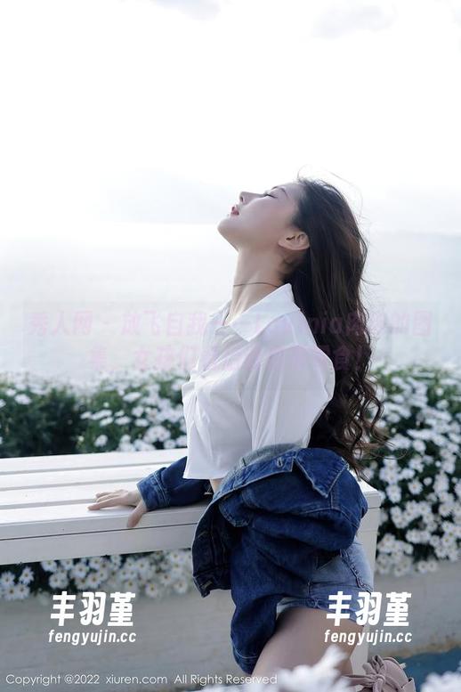 秀人网 - 放飞自我——Lavinia肉肉的图集，女孩们看后请自带零食！