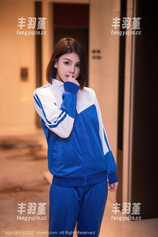 秀人网 - 夏诗诗Sally与泳装共舞——照片合集来点小意外