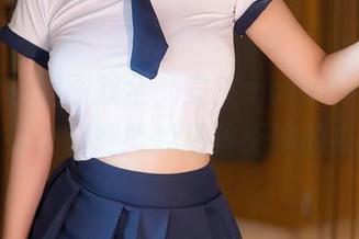 秀人网 - 美图双全，安然maleah的网袜身姿让我想撕掉那些无聊的衣服