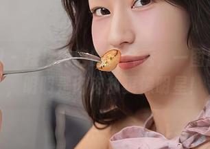 秀人网 - 揉揉肉肉的天台秀，一图胜千言，明明是肉肉却更像明星！