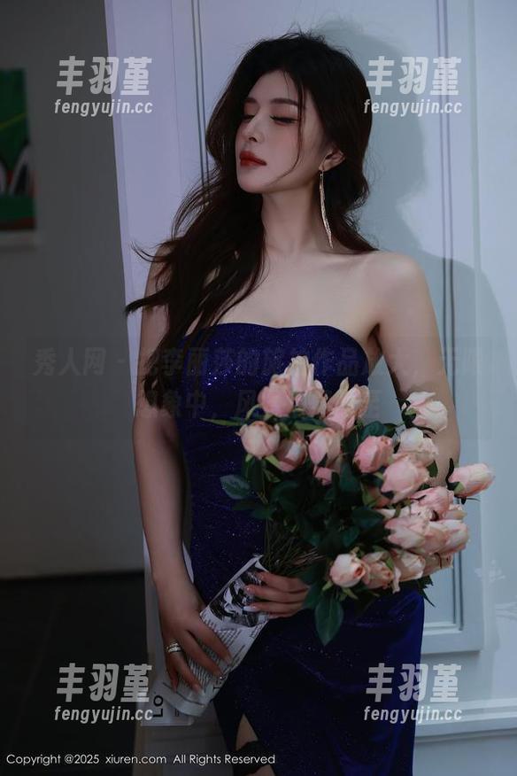 秀人网 - 把李丽莎的旅拍作品放大，无限想象中，风景悄然而至