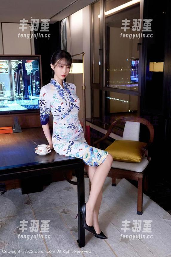 秀人网 - 杏子Yada——那位为温柔而生的博主，图包是她的心声