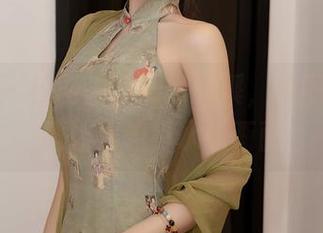 秀人网 - 校园里的油田溪溪，原图更新也是让人流口水的画面
