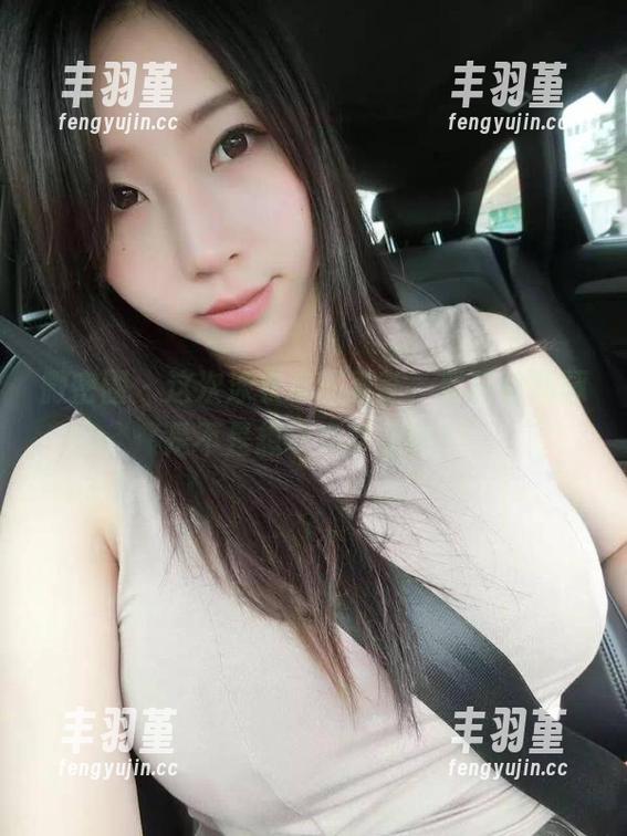 微密圈 - 这次泳衣套图更新，紫色哒豚豚是不是想玩点新花样？