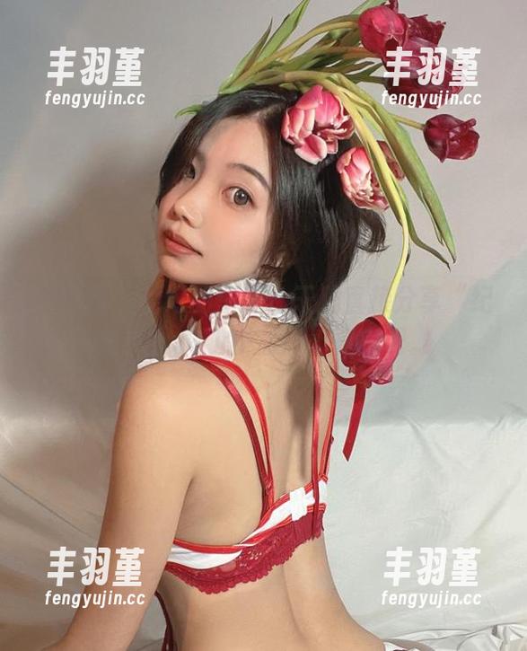 纪念小小v 微密圈 - 说好的壁纸?干脆直接分享“纪念小小v”的高清6.5嘉宾吧。