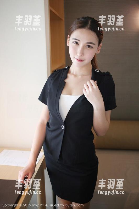 美媛馆 - 为什么K8傲娇萌萌Vivian拍旗袍写真时，连肌肤都在发光？