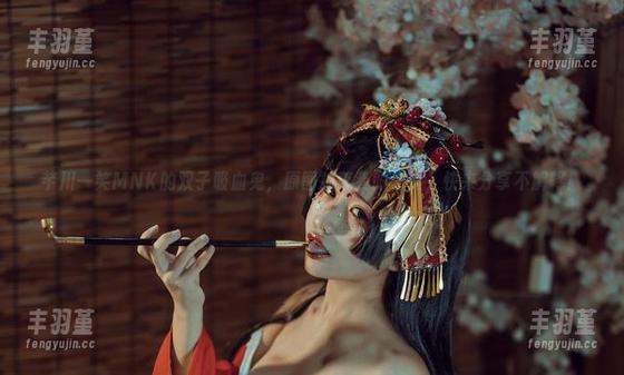 芊川一笑MNK的双子吸血鬼，原图掉落我眼之前，快来分享不解释！