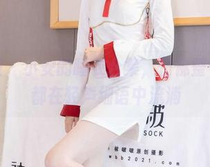袜啵啵 - 小安的睡衣合集，仿佛整个夜晚都在轻声细语中流淌