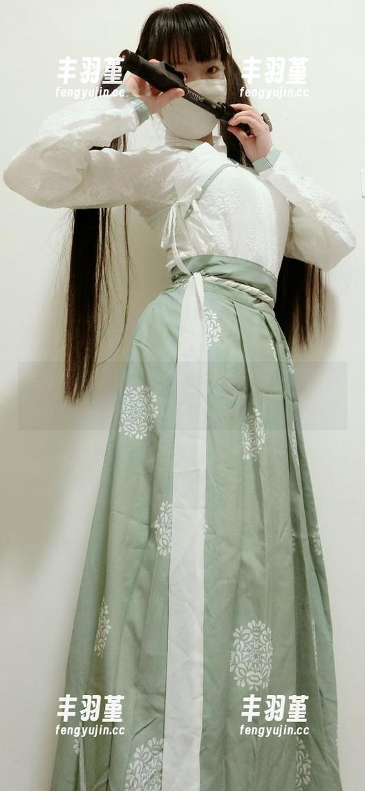 定制死库水校服+西尔酱=我脑海中不断上演的美图剧