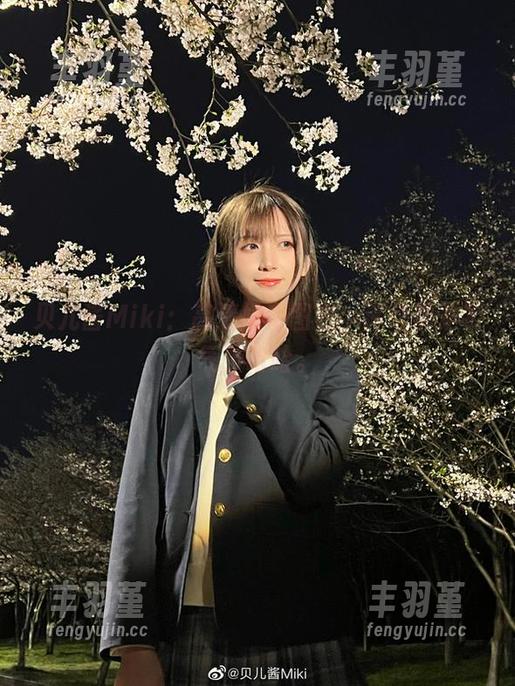 贝儿酱Miki：高清奶牛图包，浑身都是牛气，哈哈。