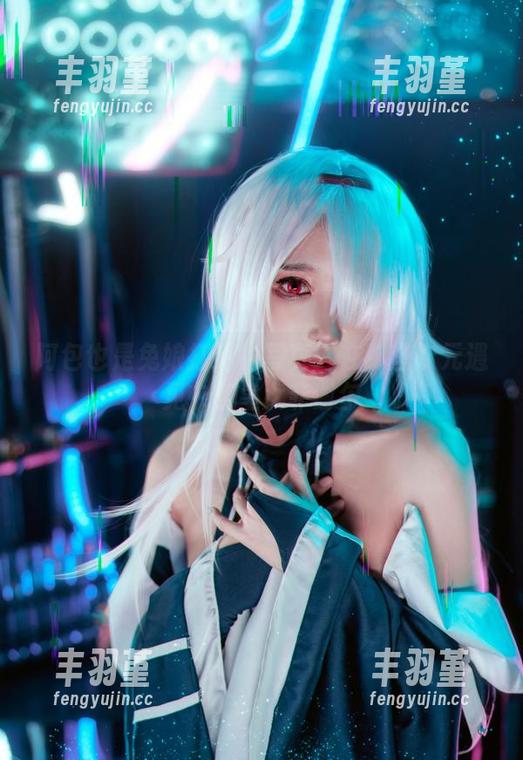 阿包也是兔娘打造的写真：在哪些次元遇见中二皇女菲谢尔