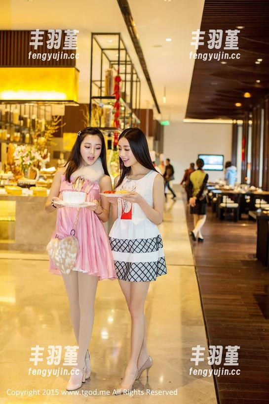 青豆客 - 歆小兔chobits的透明写真——这壁纸可不止是个背景哦！