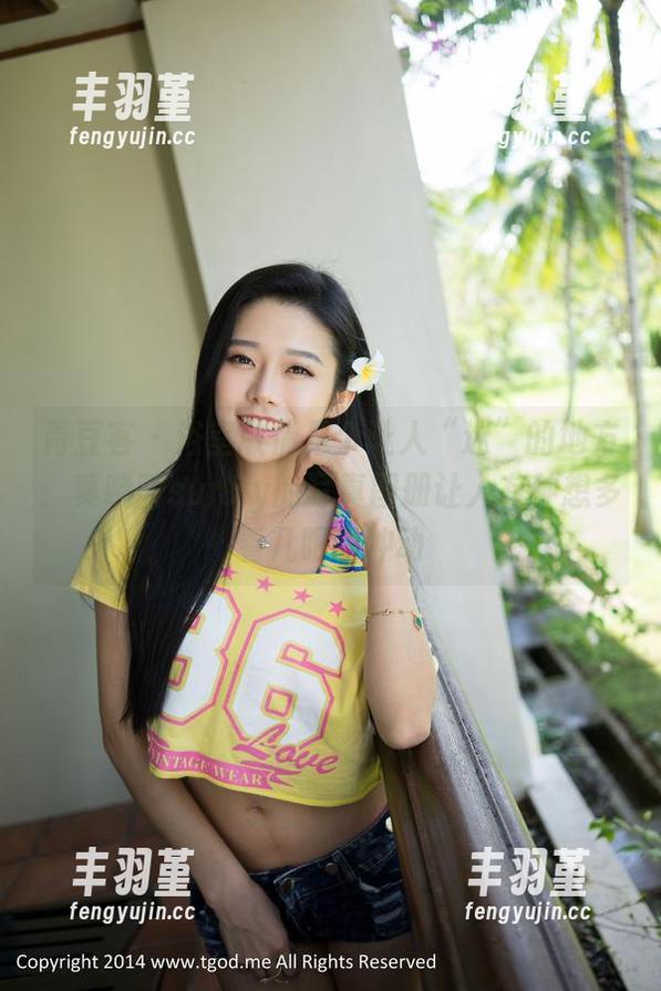 青豆客 - 浴室敢情是个让人“迷”的地方：莫晓茜sunny的写真图册让人有种想多看几眼的冲动