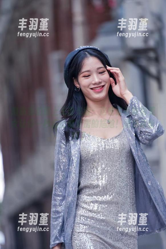 魔镜街拍献上无圣光版：这些紧身瑜伽美女让你一秒忘记健身房的尴尬！图包准备好了！